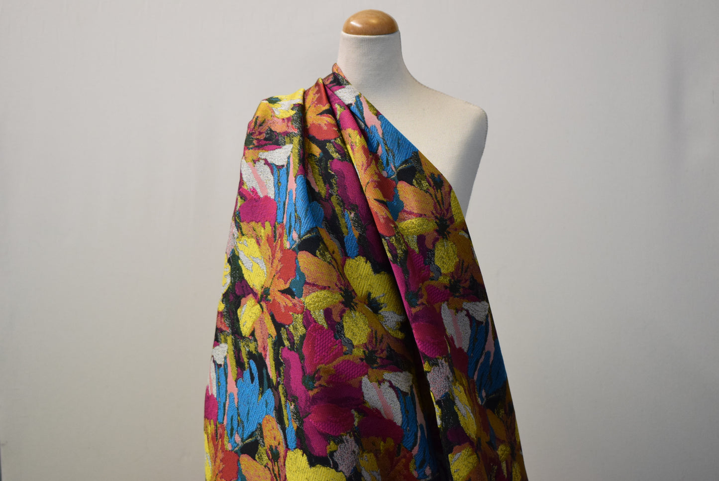 'Floribunda' Brocade - Cerise