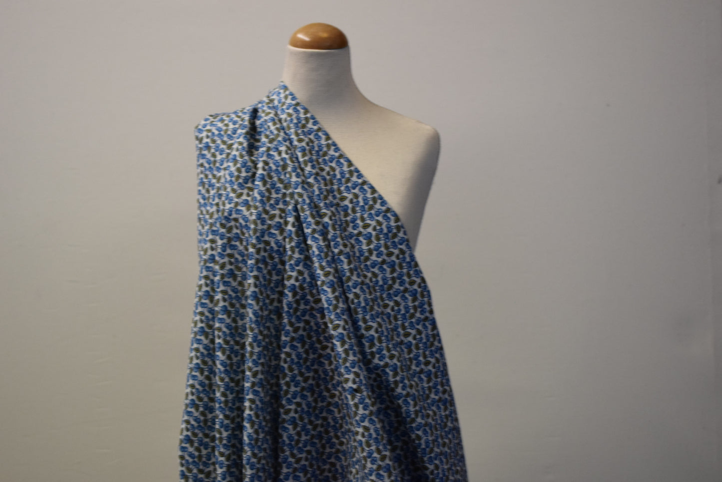 'Cherries' Vintage Seersucker - 2 Colourways