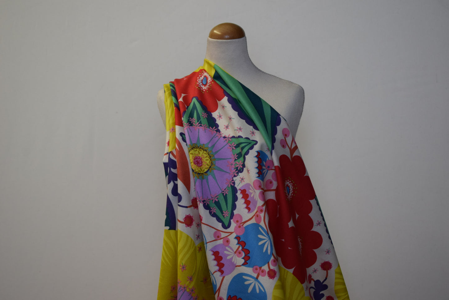 'Overdressed' - Multi