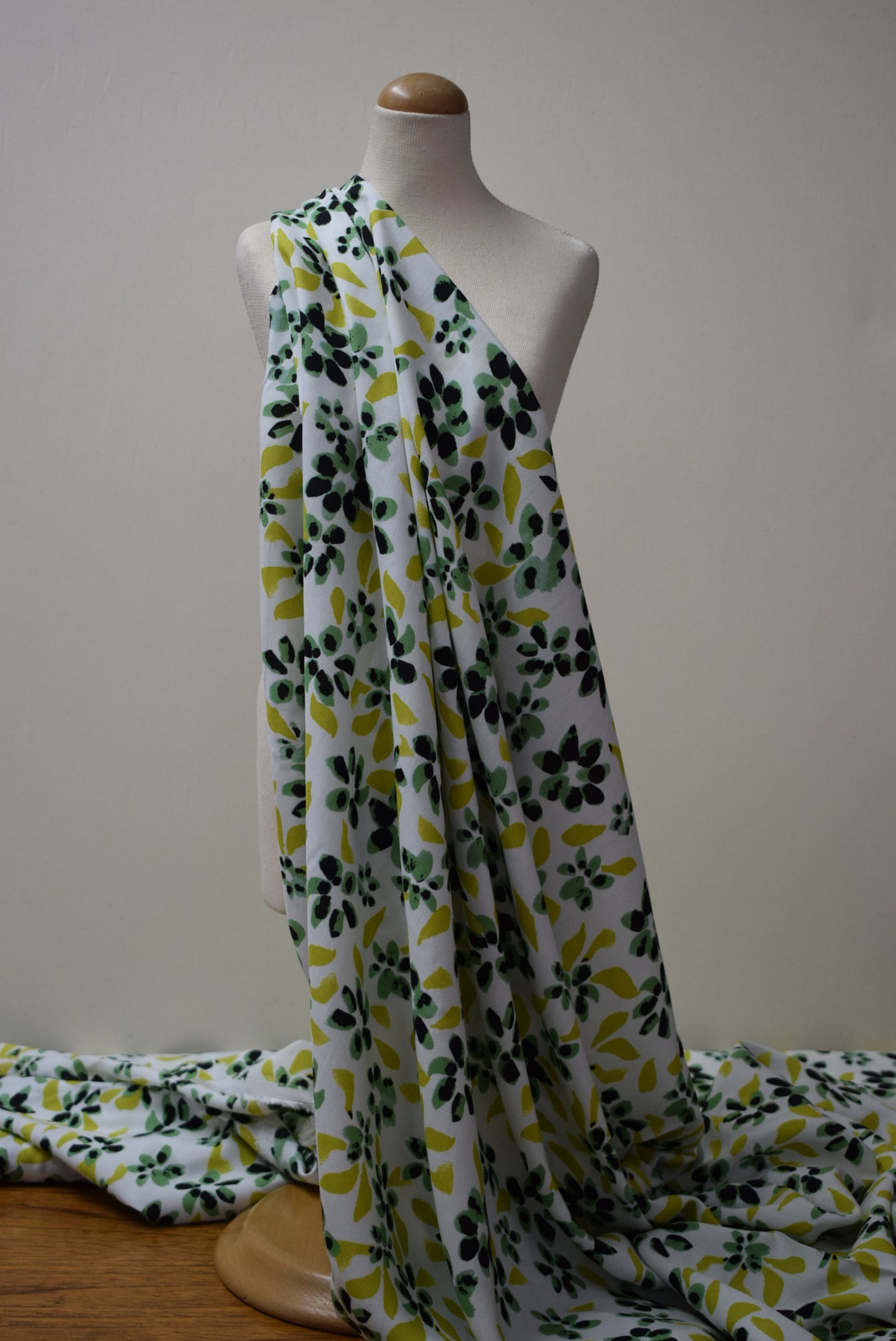 'Innocence' Floral Javannaise