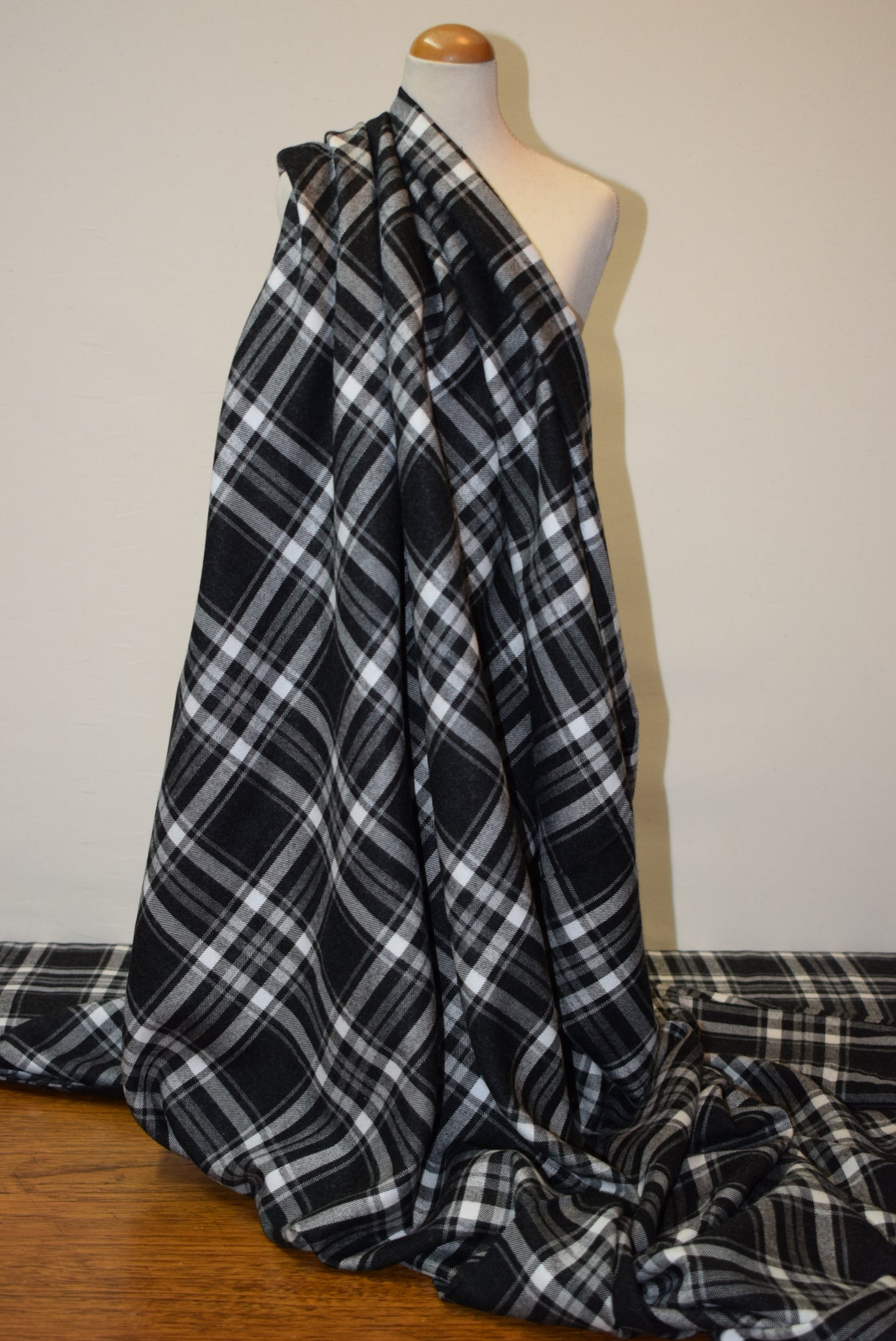 Black & White Light Weight Flannel