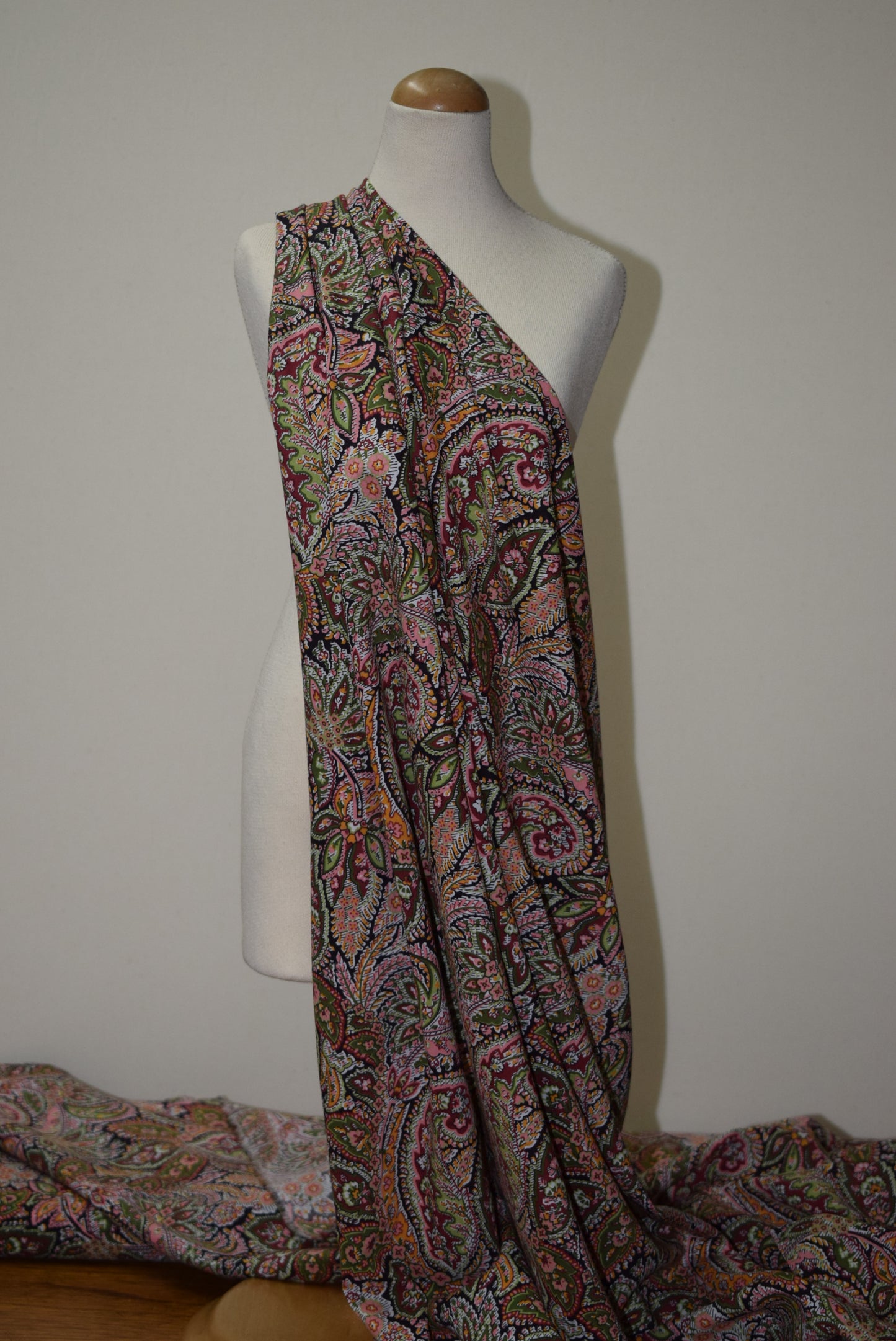 Pima Paisley Lawn - Olive