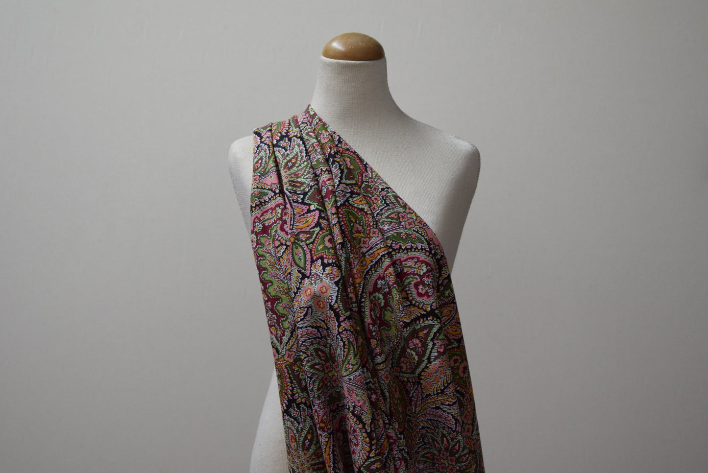 Pima Paisley Lawn - Olive