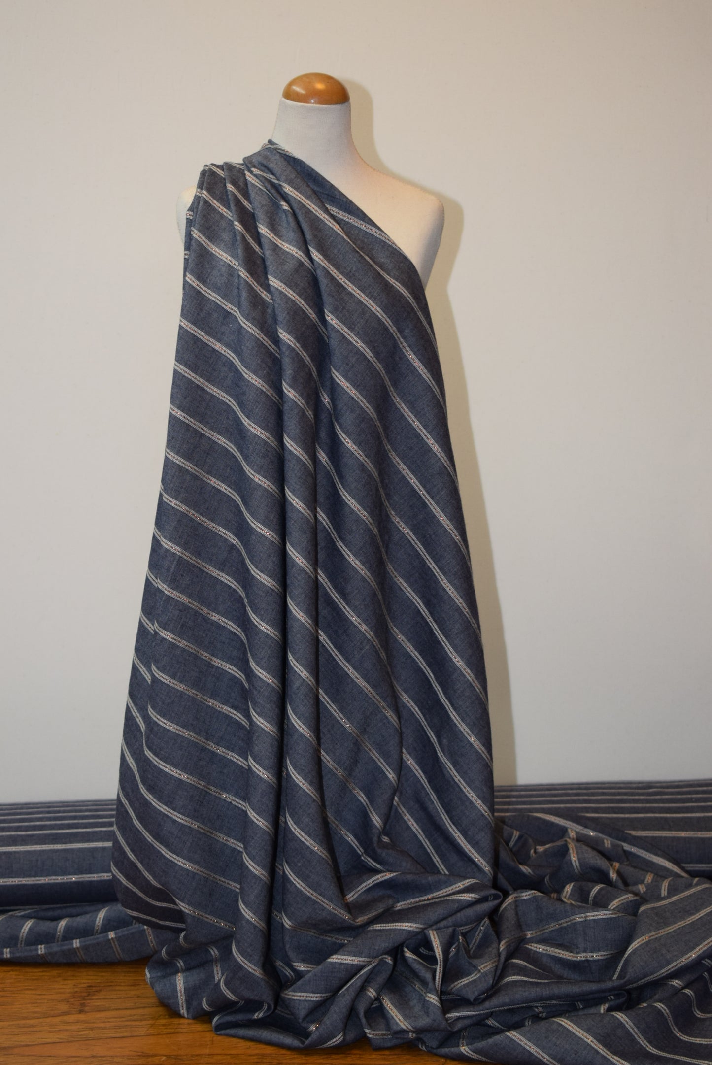 Lurex Stripe Chambray Type