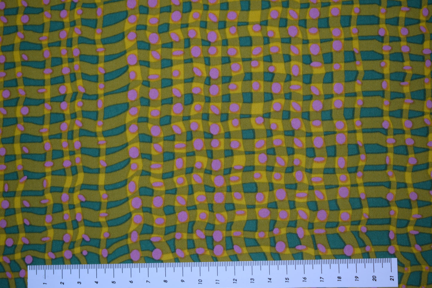 Ochre/Green Wavy Check