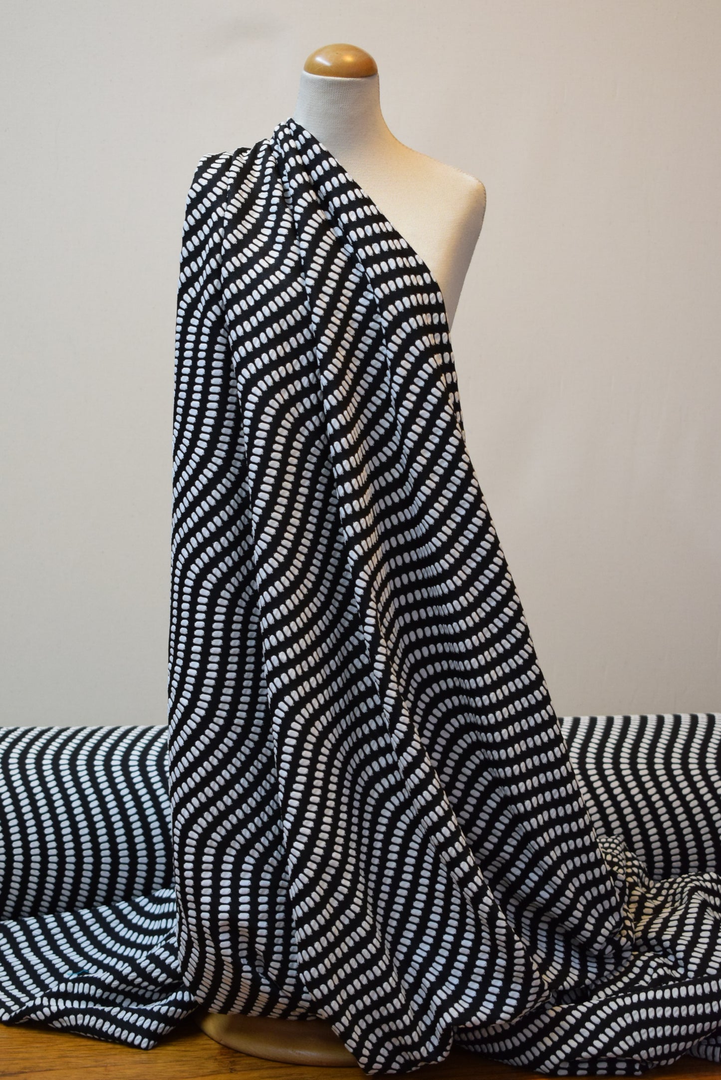 Wavy Dot Jacquard Jersey