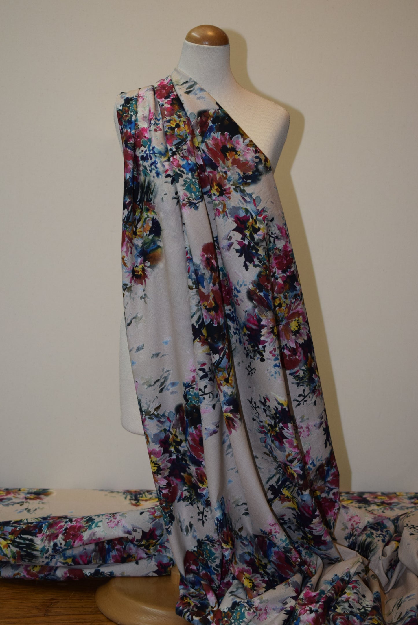 'Watercolour Fleur' Marlie Lawn