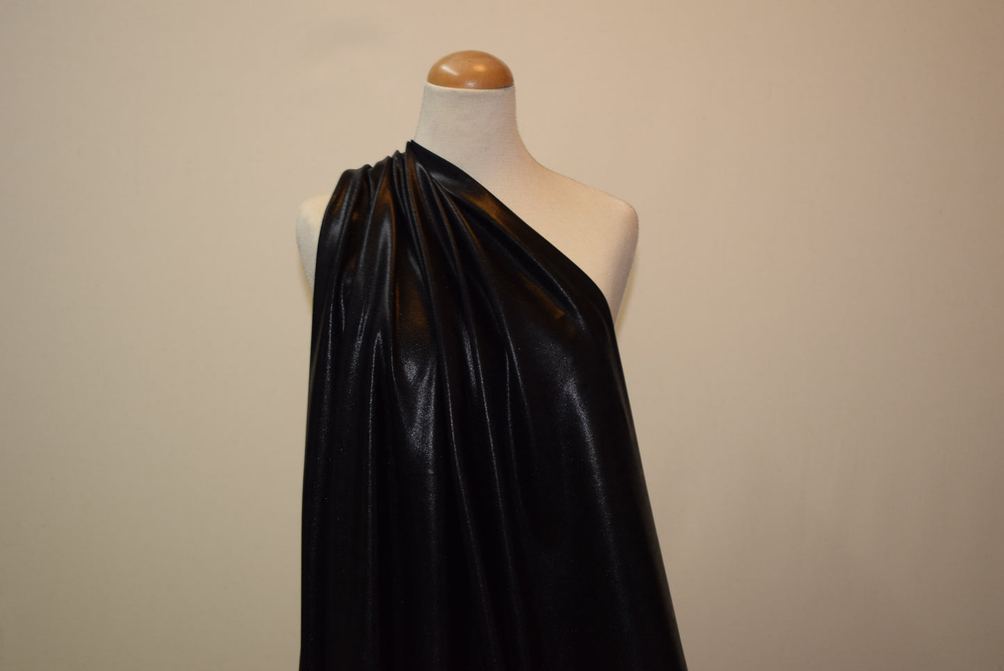 'Latex Look' Jersey - Black