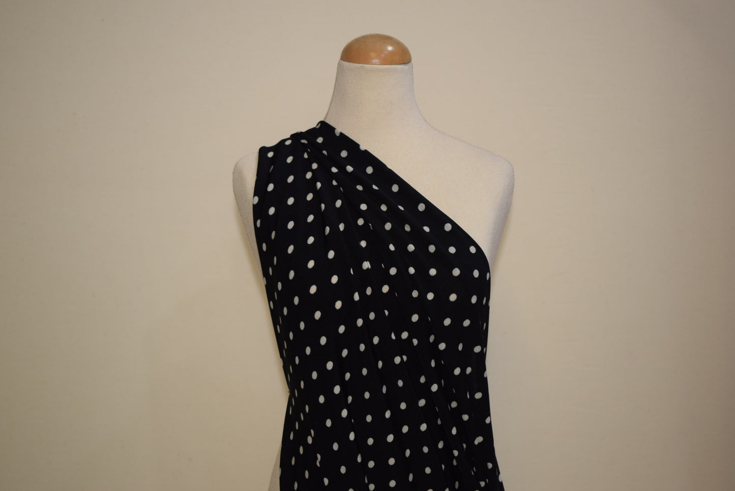 Black & White Spot Fine Knit