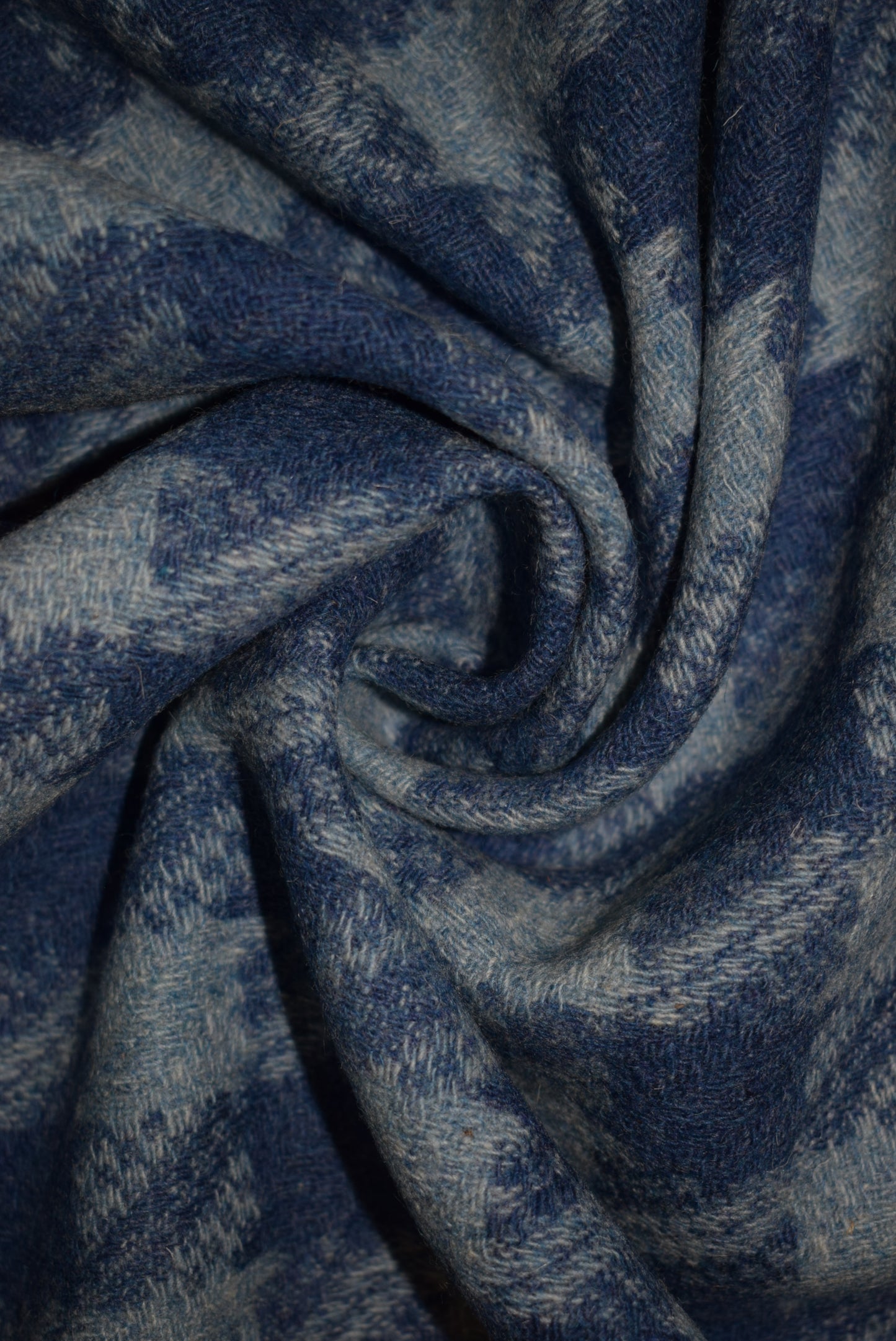Pale Blue Houndtooth
