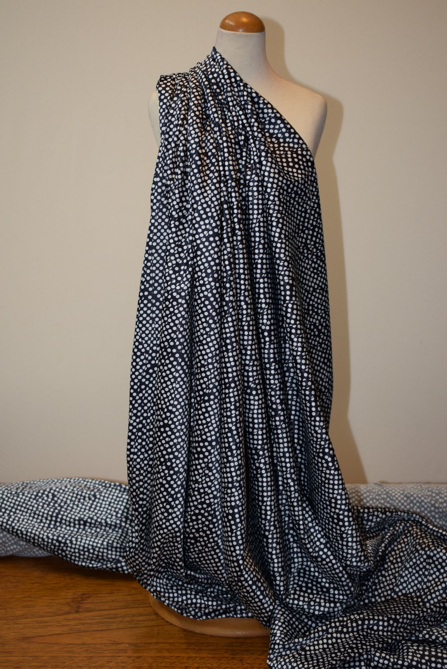 Wave Spot Fine Stretch Satin