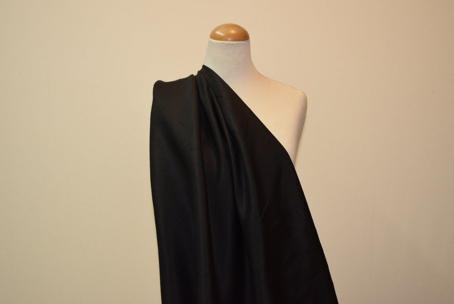 Fine Silk 'Shantung' - Black