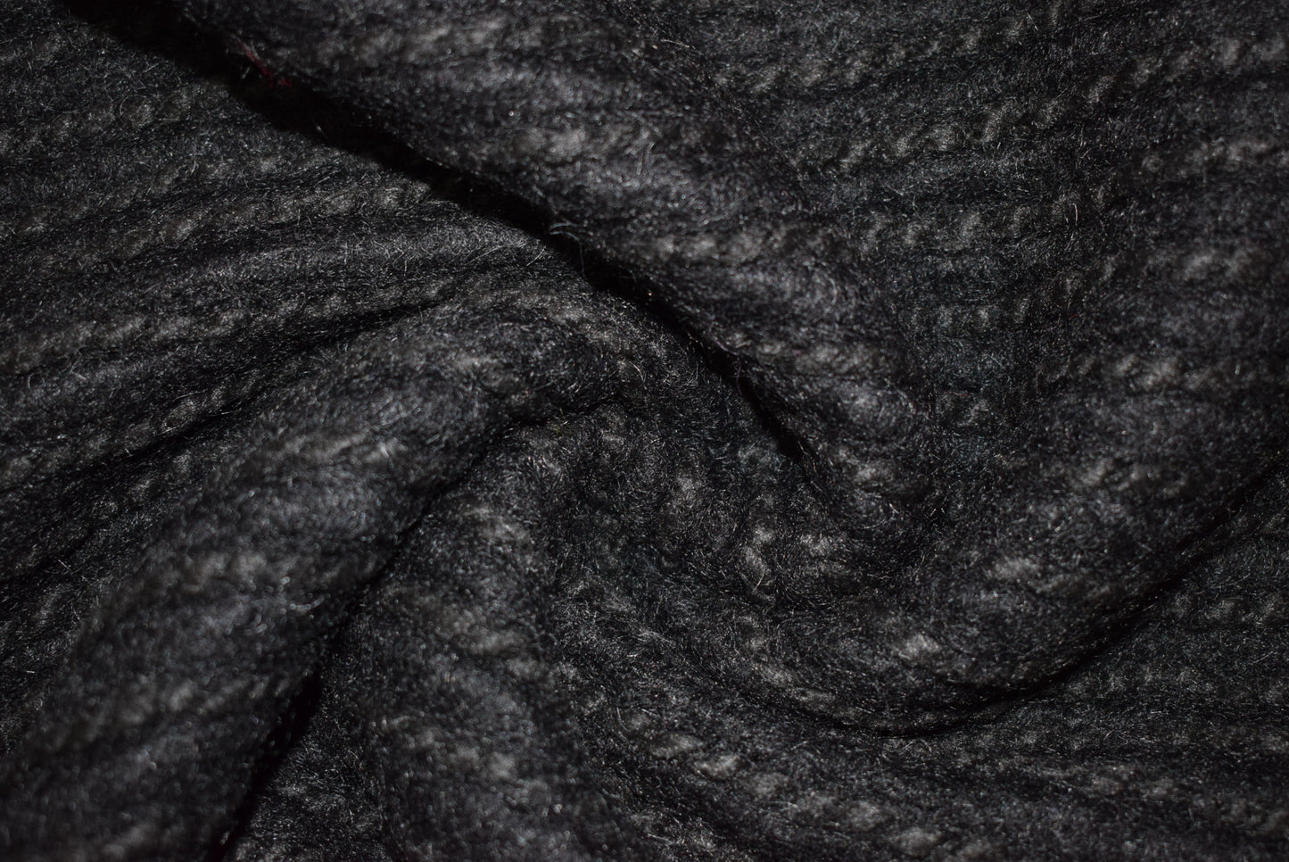 Cable Knit - Black