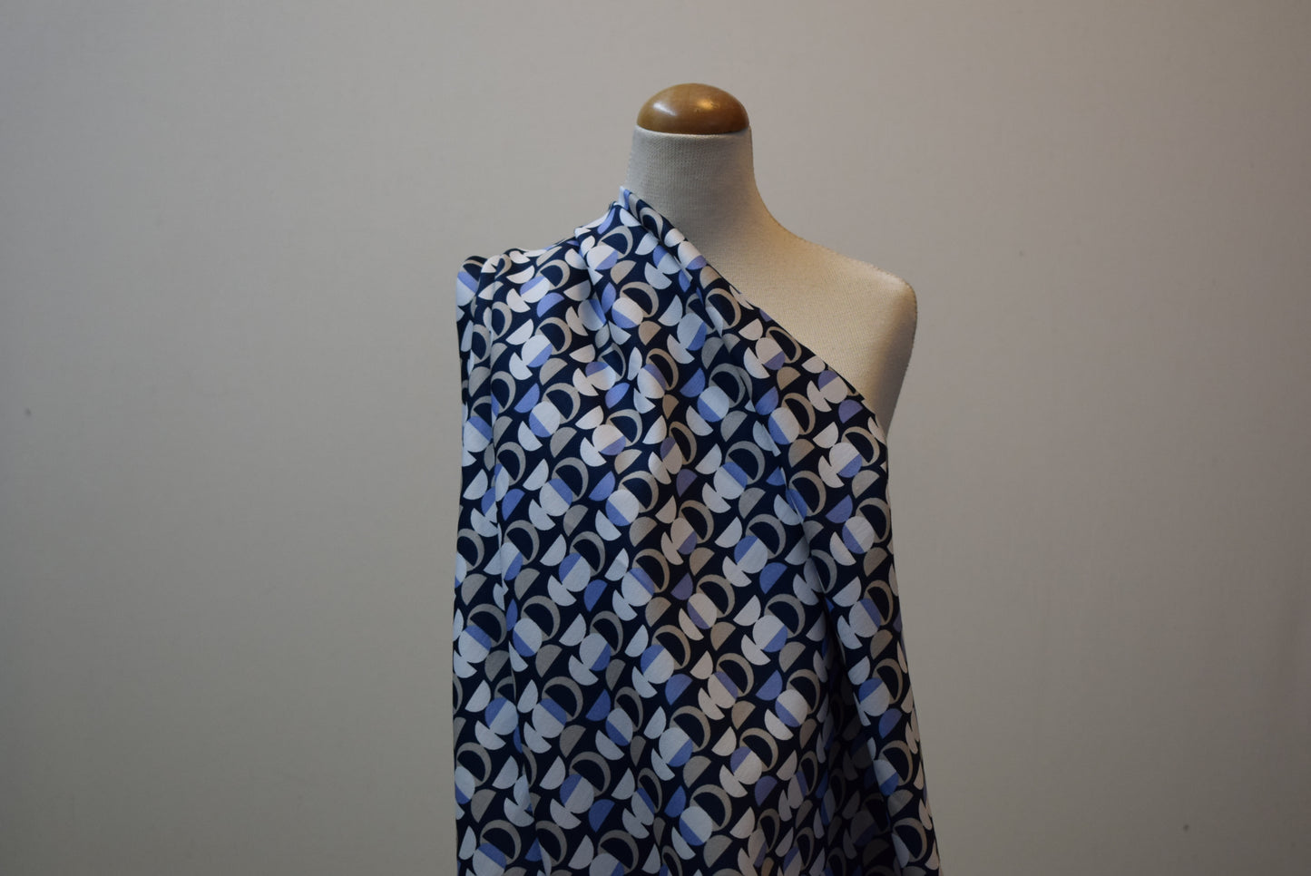 'Snaffle' stretch sateen - coral