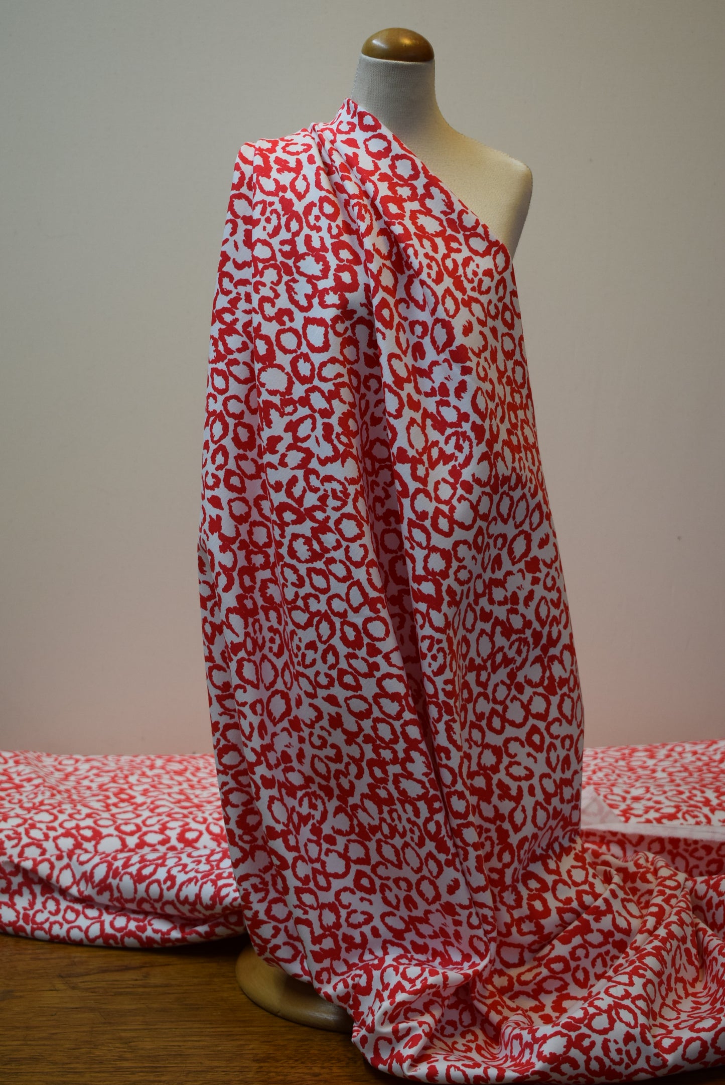 'Vivenne' Stretch Sateen