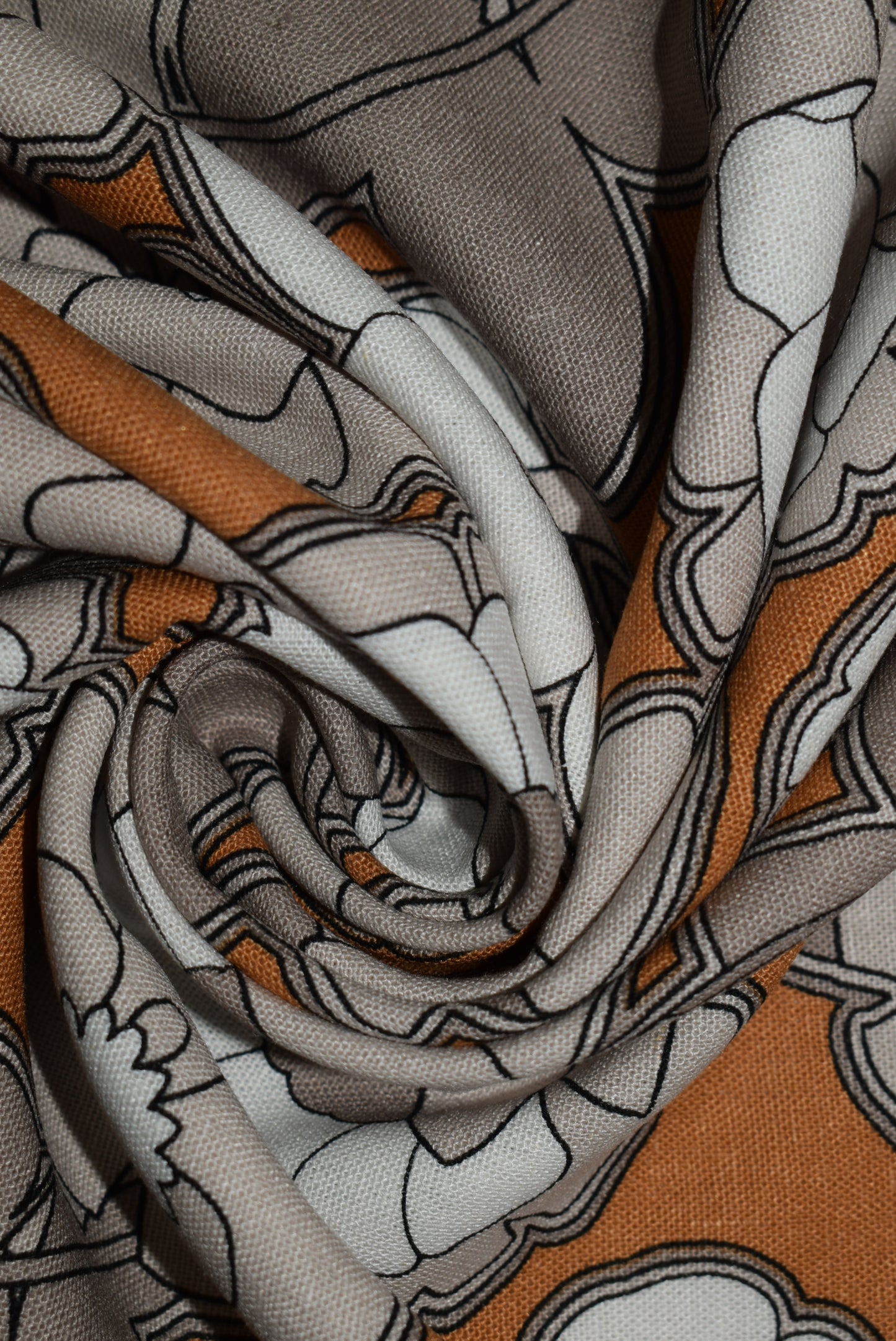 'Bold Flower' - Sand