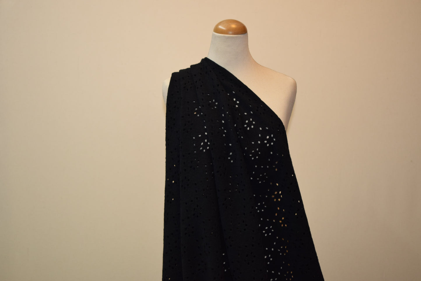 'Eyelet' Jersey - Black