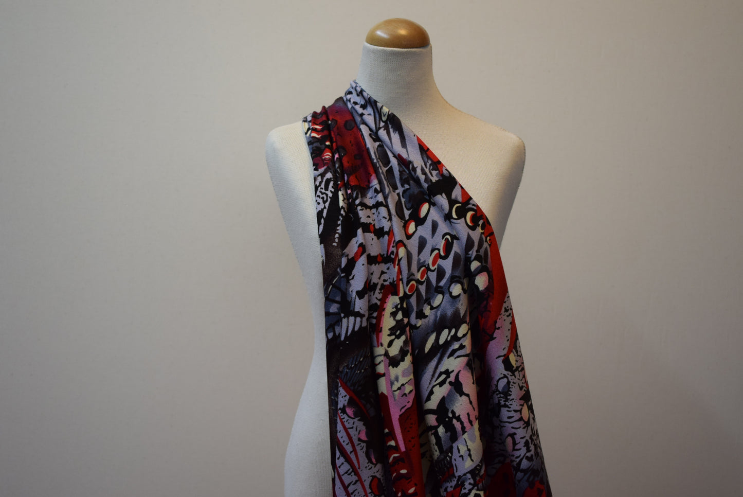 'Feathers' Jersey