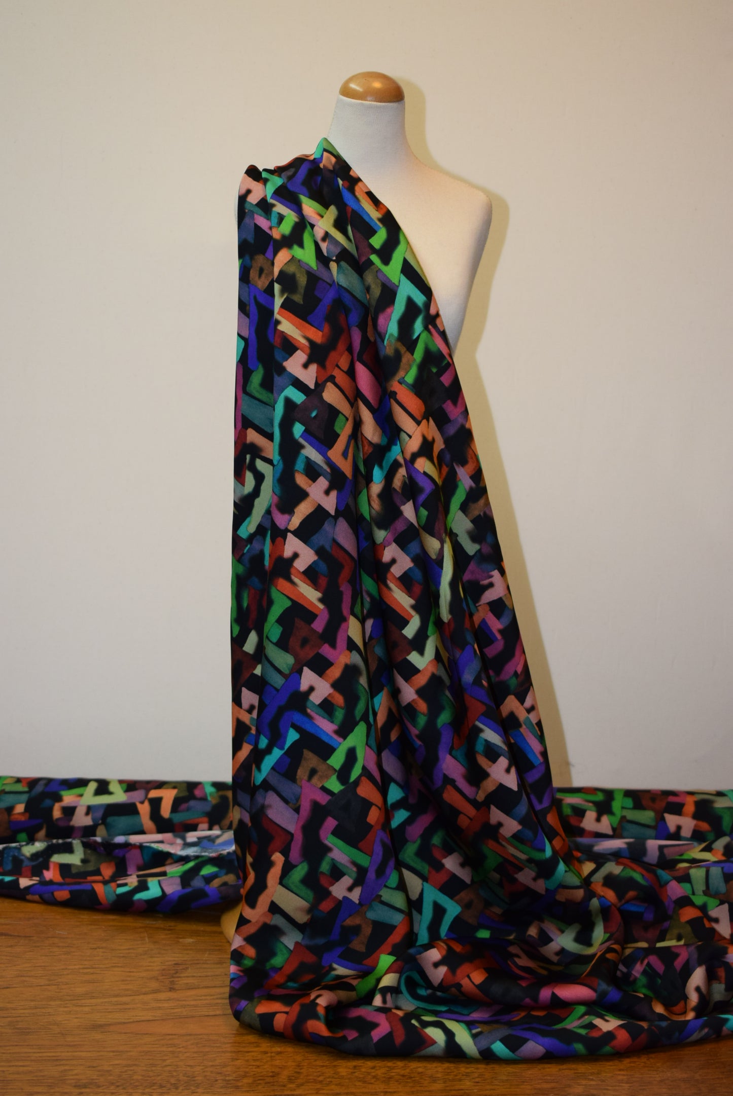 'Triangle Bright' Satin Print