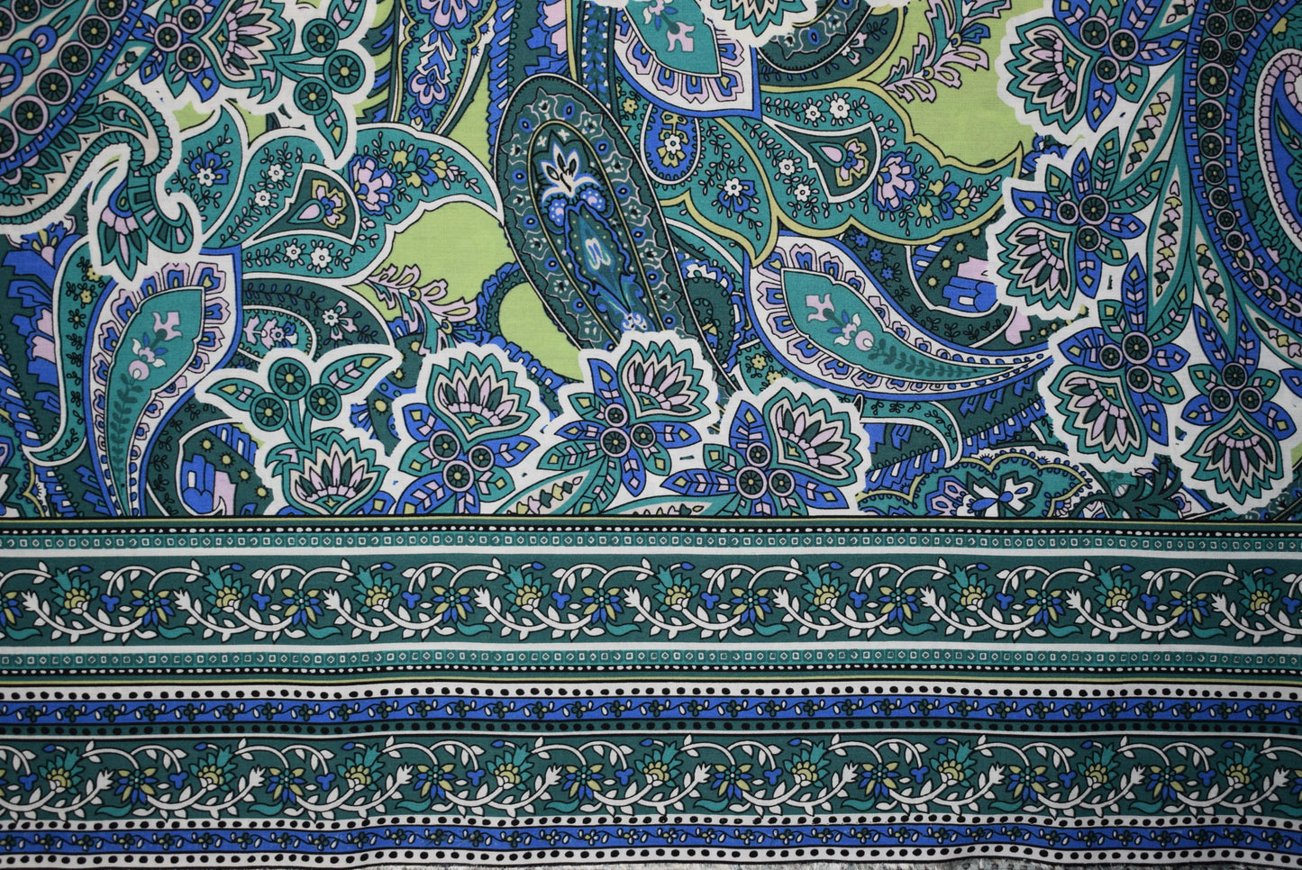 Double Border Paisley - Green