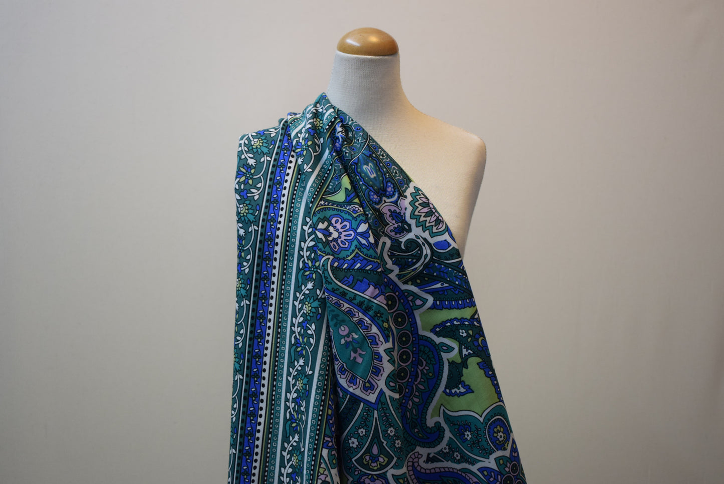 Double Border Paisley - Green