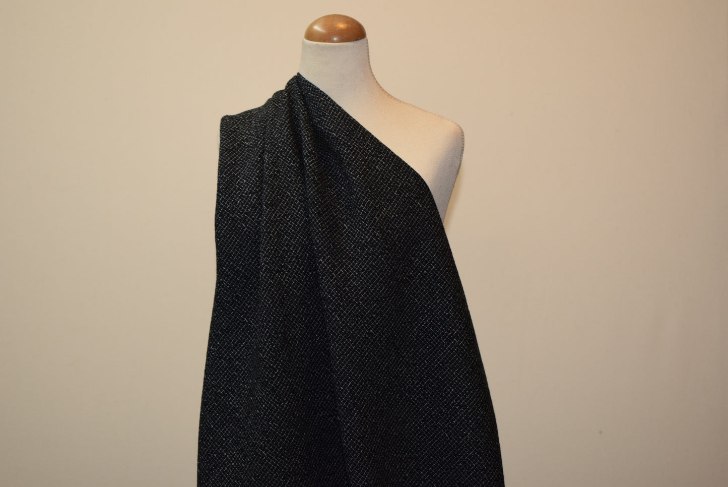 Black/White Crinkle Check