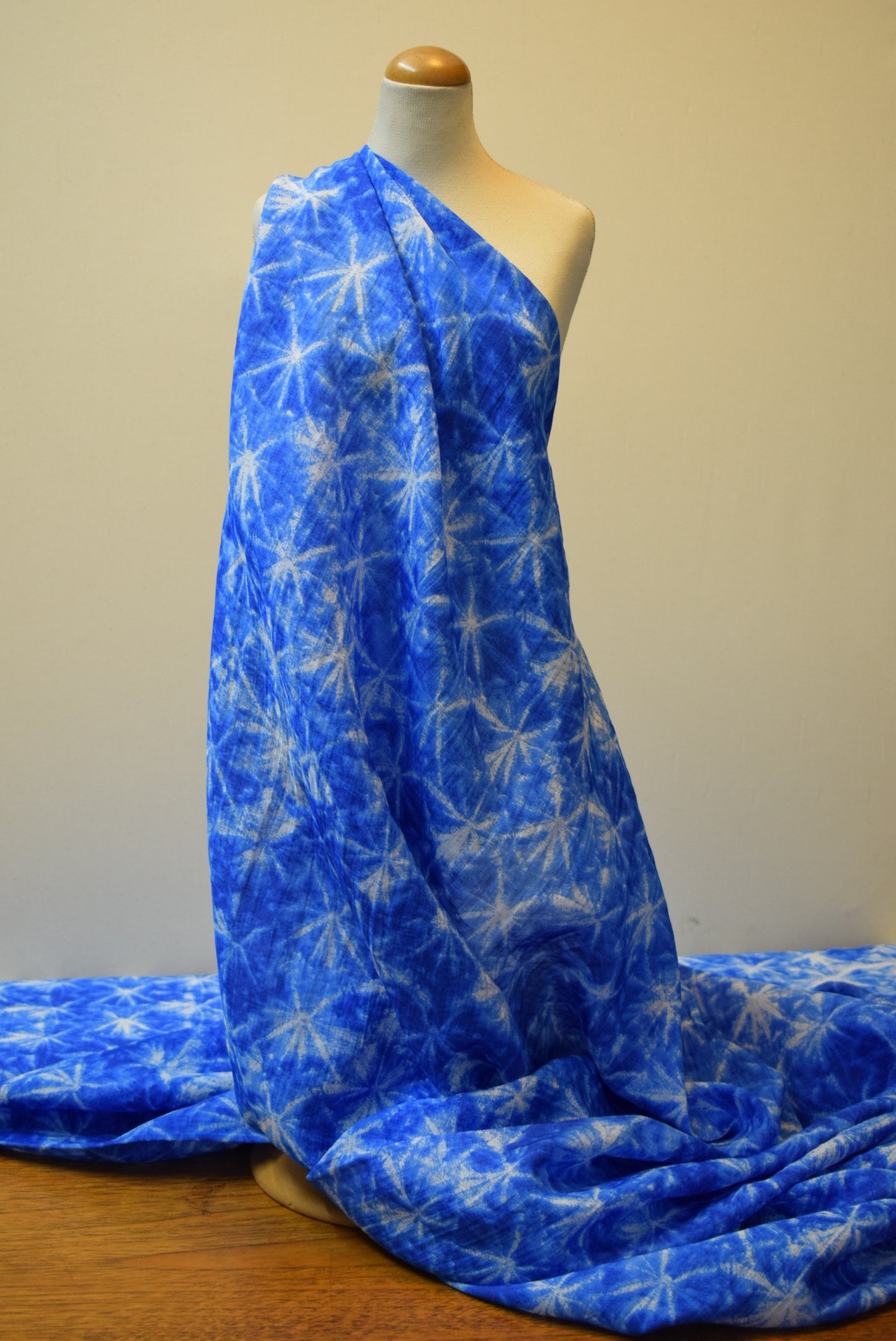 Blue Star Tie-Dye Slub Lawn