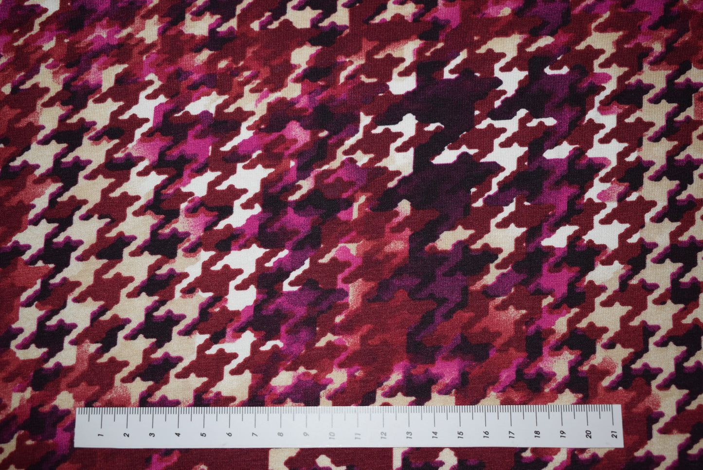 Abstract Hound-Tooth Jersey