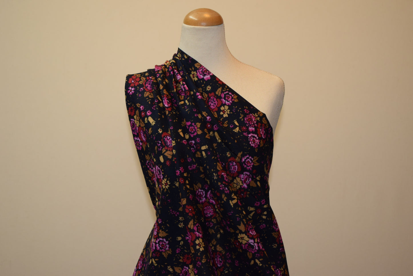 'Tessa' Floral Lawn