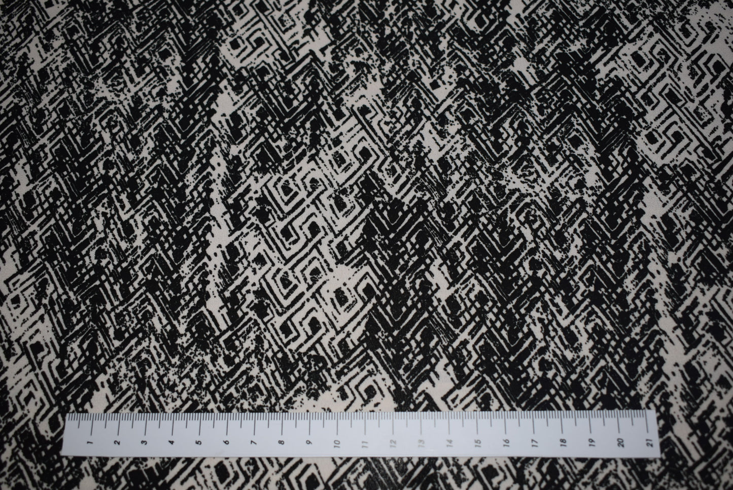 Heavy Diamond Georgette