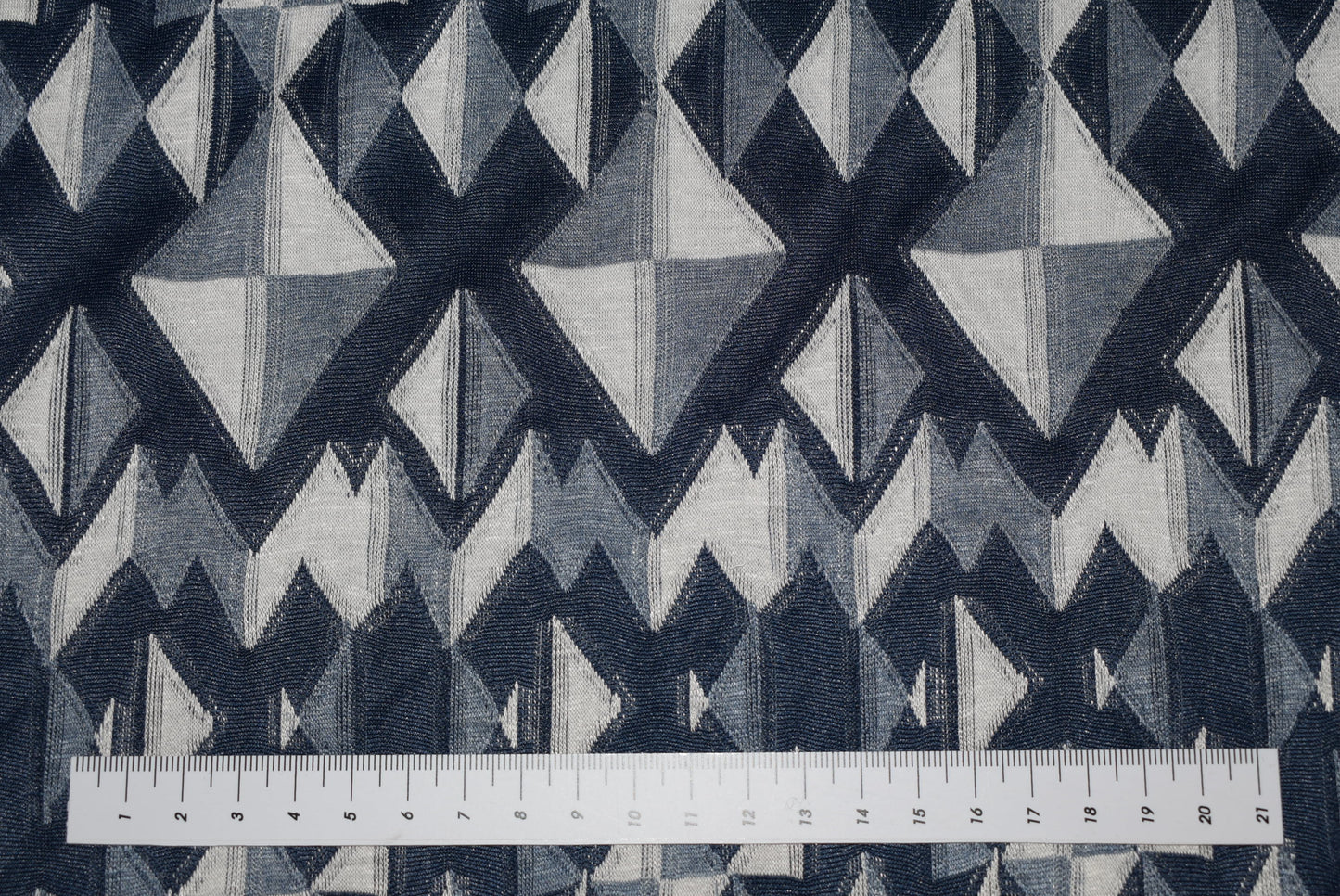 'Textured Triangles' Jeresy