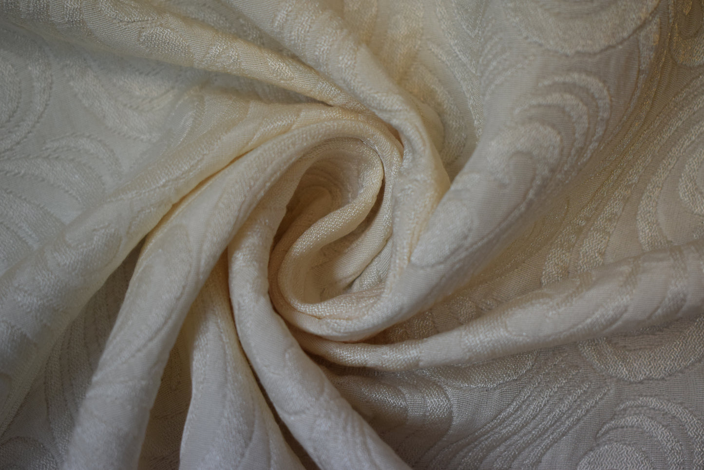 Ivory 'Plume' Jacquard