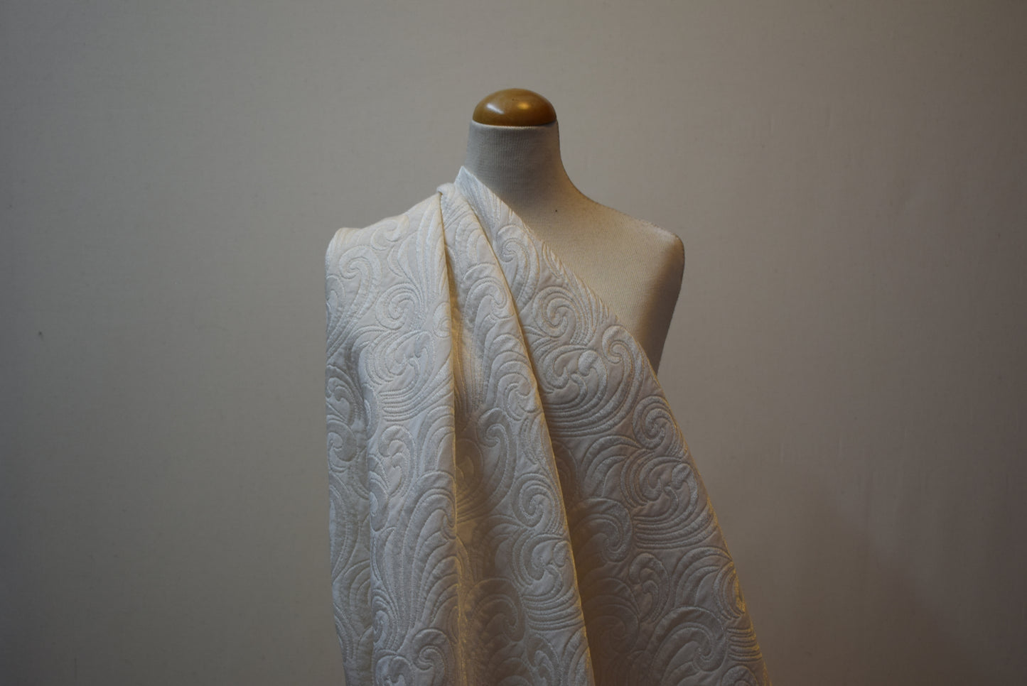 Ivory 'Plume' Jacquard