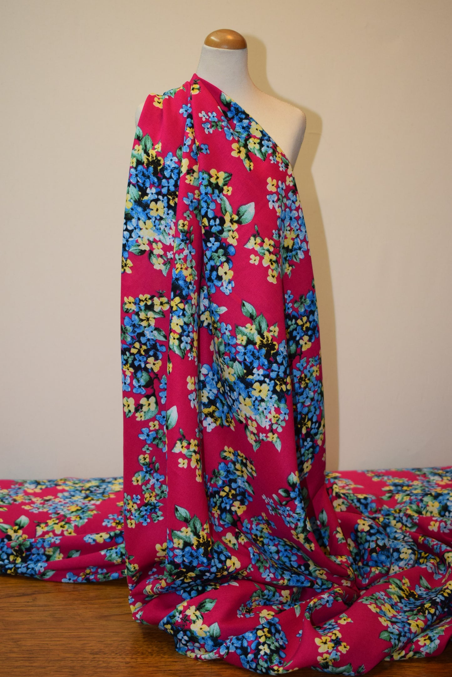 'Blue Bouquet' Javannaise - Cerise