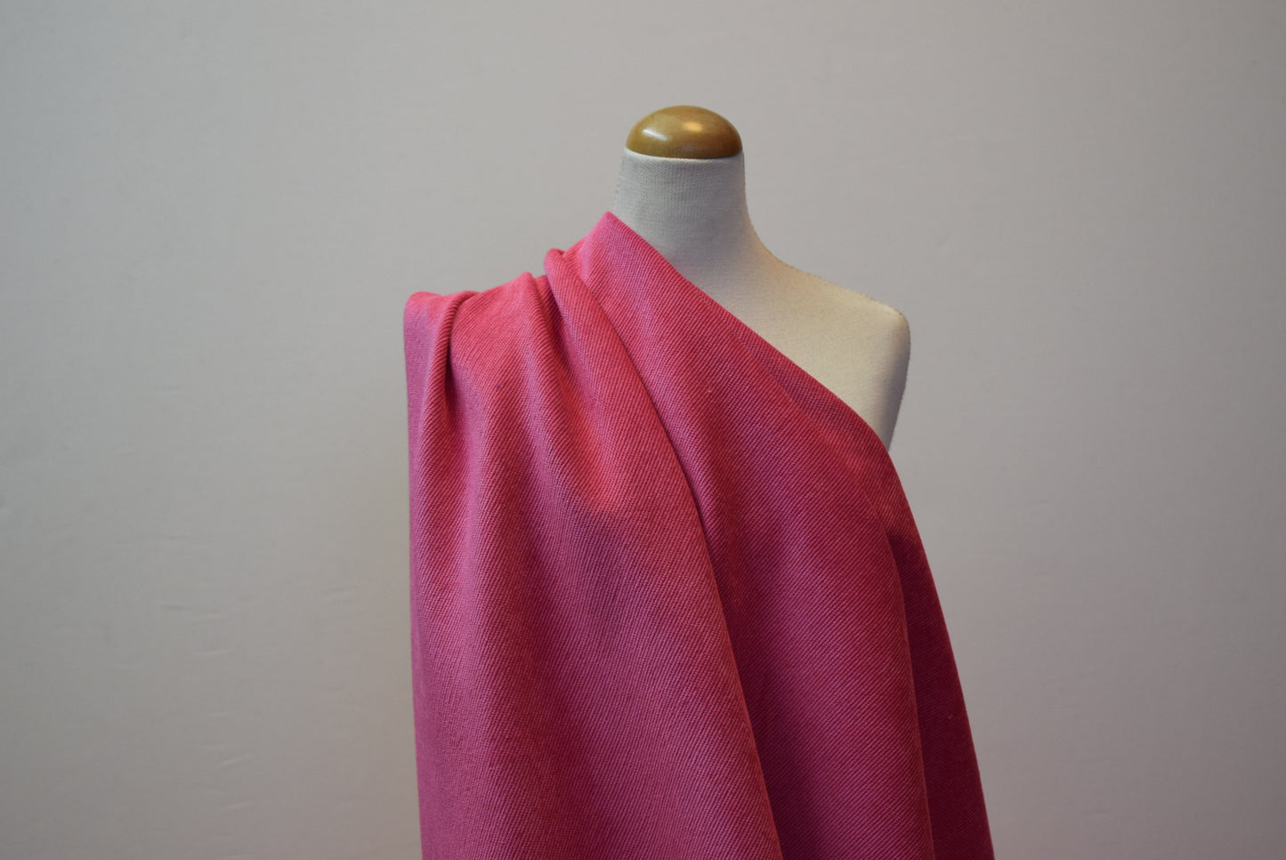 21 Wale 'PPS' Needlecord - Fuchsia