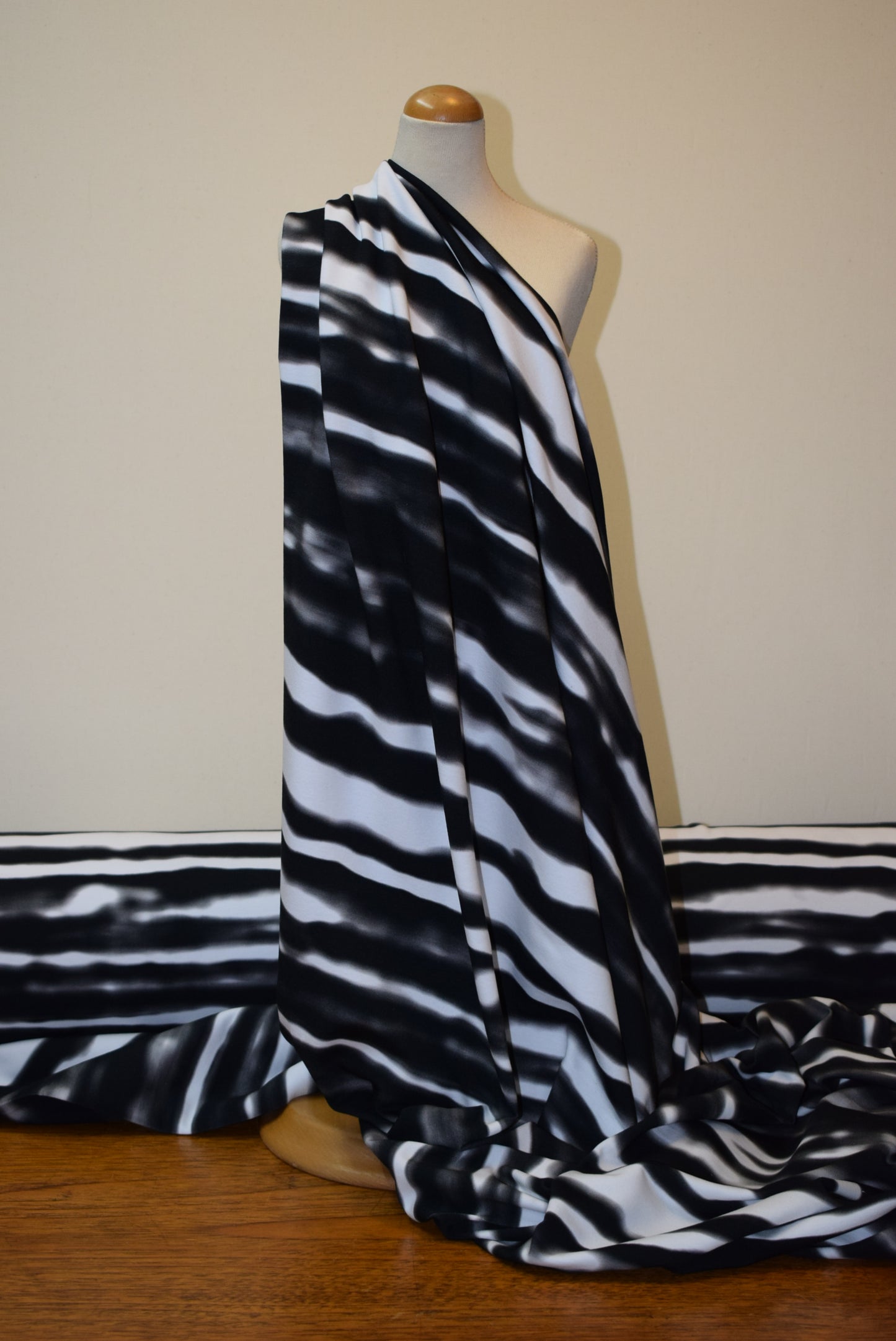 'Mirage' Black & White Loop-Back Jersey