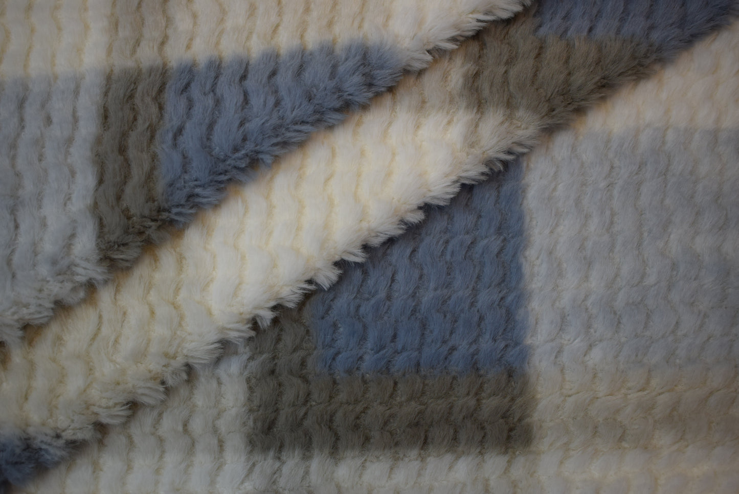 Candlewick Fleece -Ivory/Blue