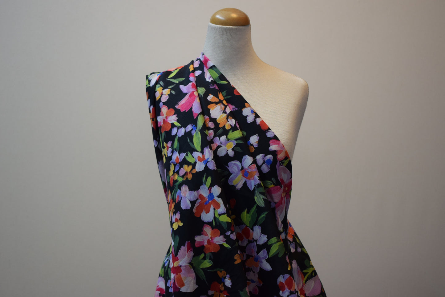 'Brush Strokes' Floral London Lawn
