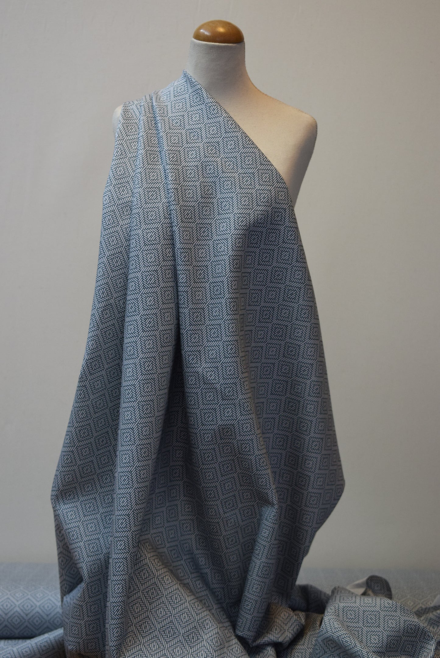 'Geo' Diamond Weave Print
