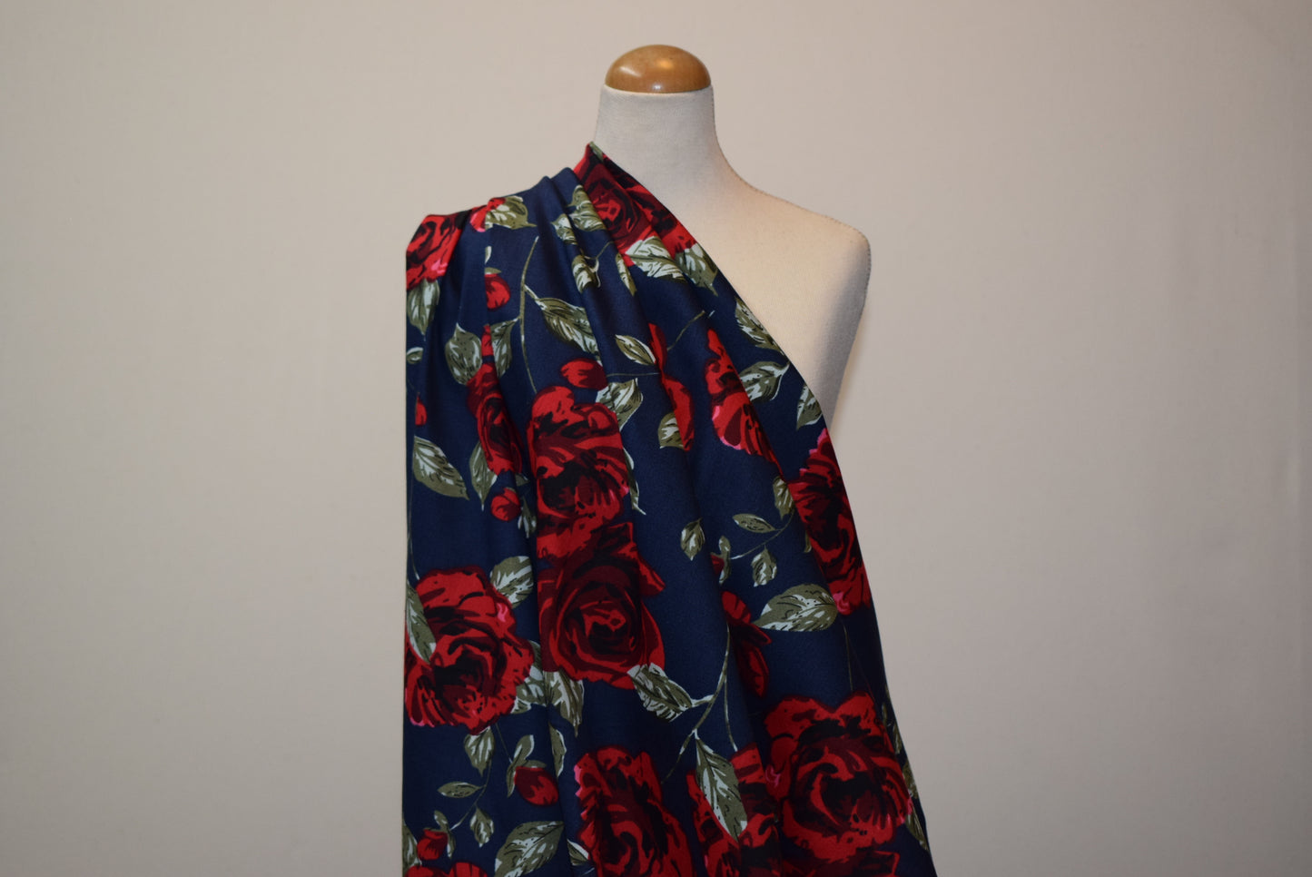 'Hendon Roses' with Stretch