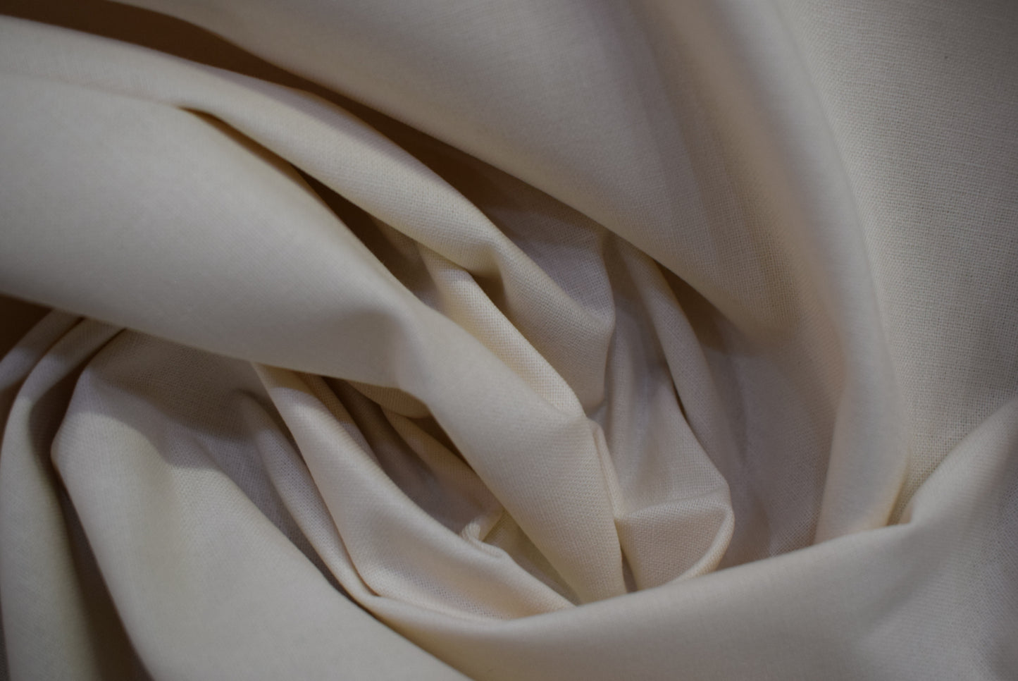 'Quilter's Plain' - Cream