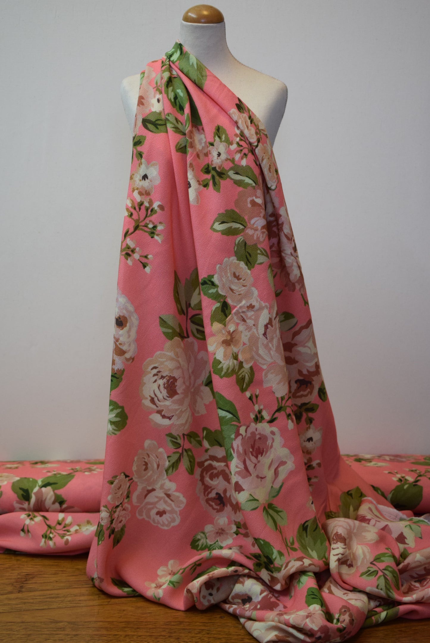 'Brigitte' Vintage Crépe - Coral (Fabric Godmother Collection)