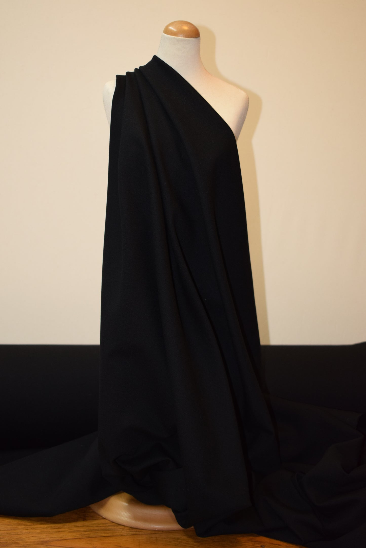 'Luxe' Ponte de Roma Jersey - Black