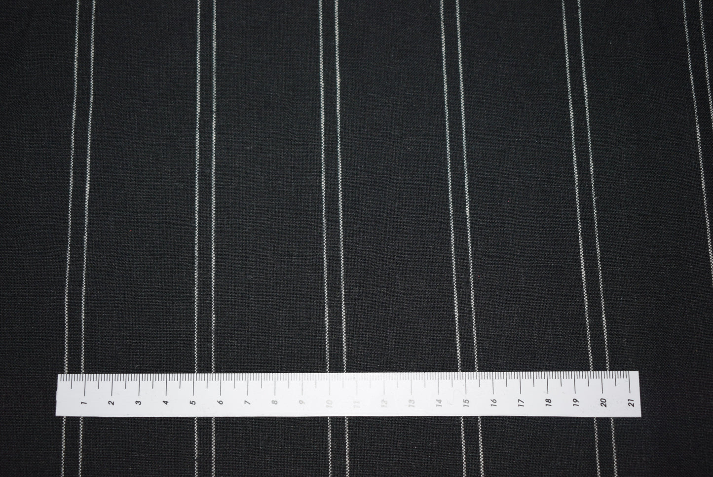Black/White 'Tram-Stripe' L/P