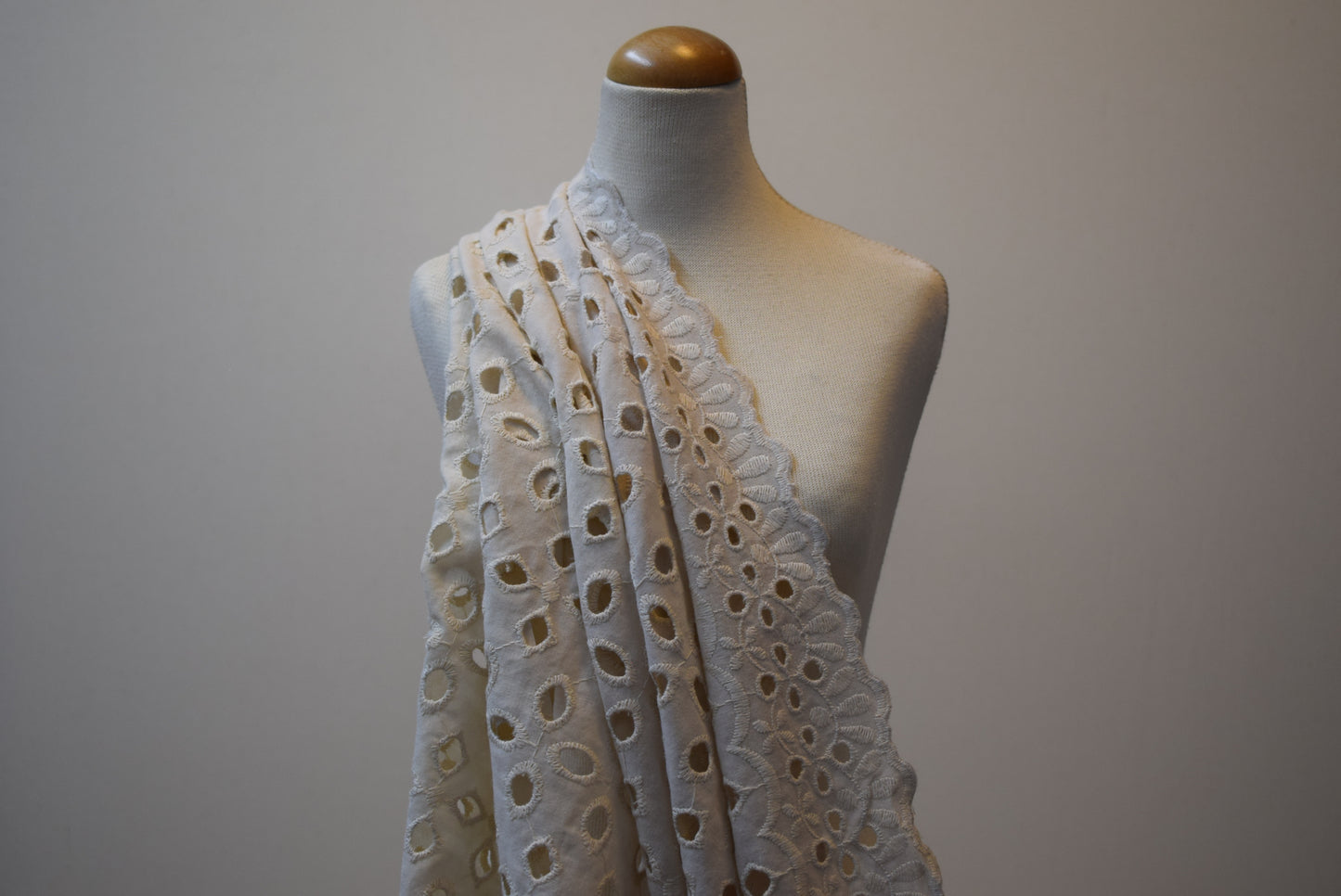 Double Flounce Anglaise - Cream