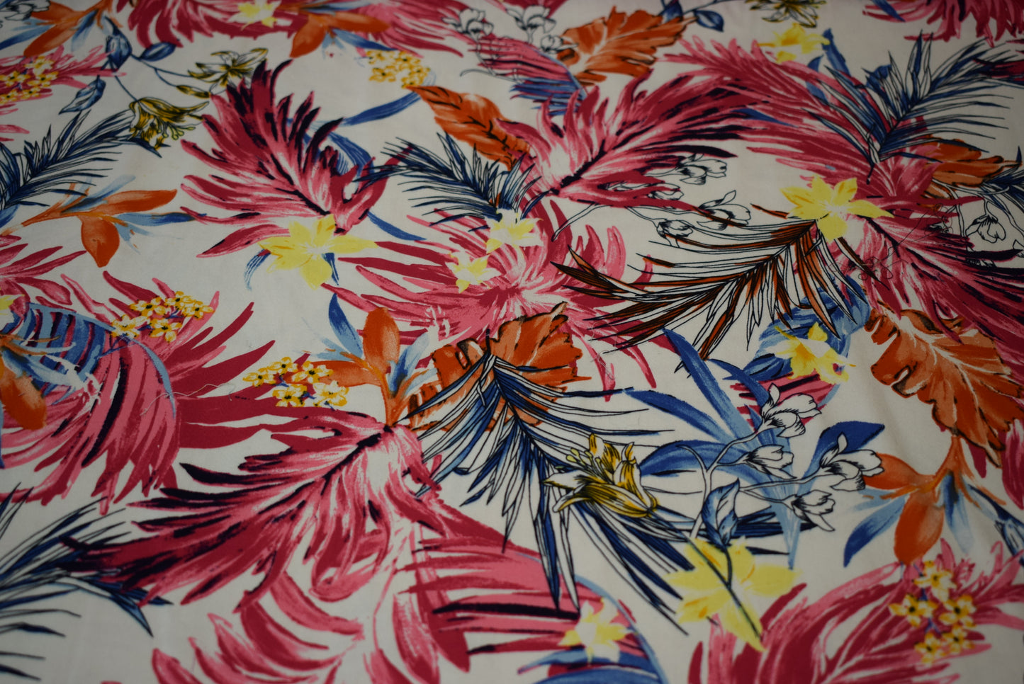 'Tropical Ferns' stretch sateen