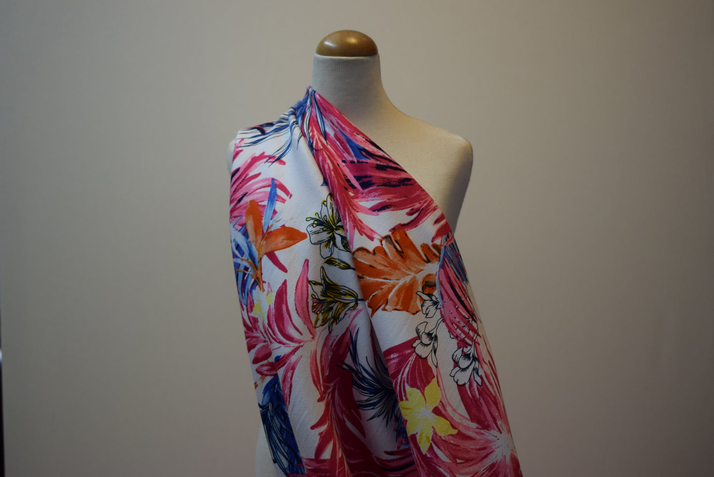 'Tropical Ferns' stretch sateen
