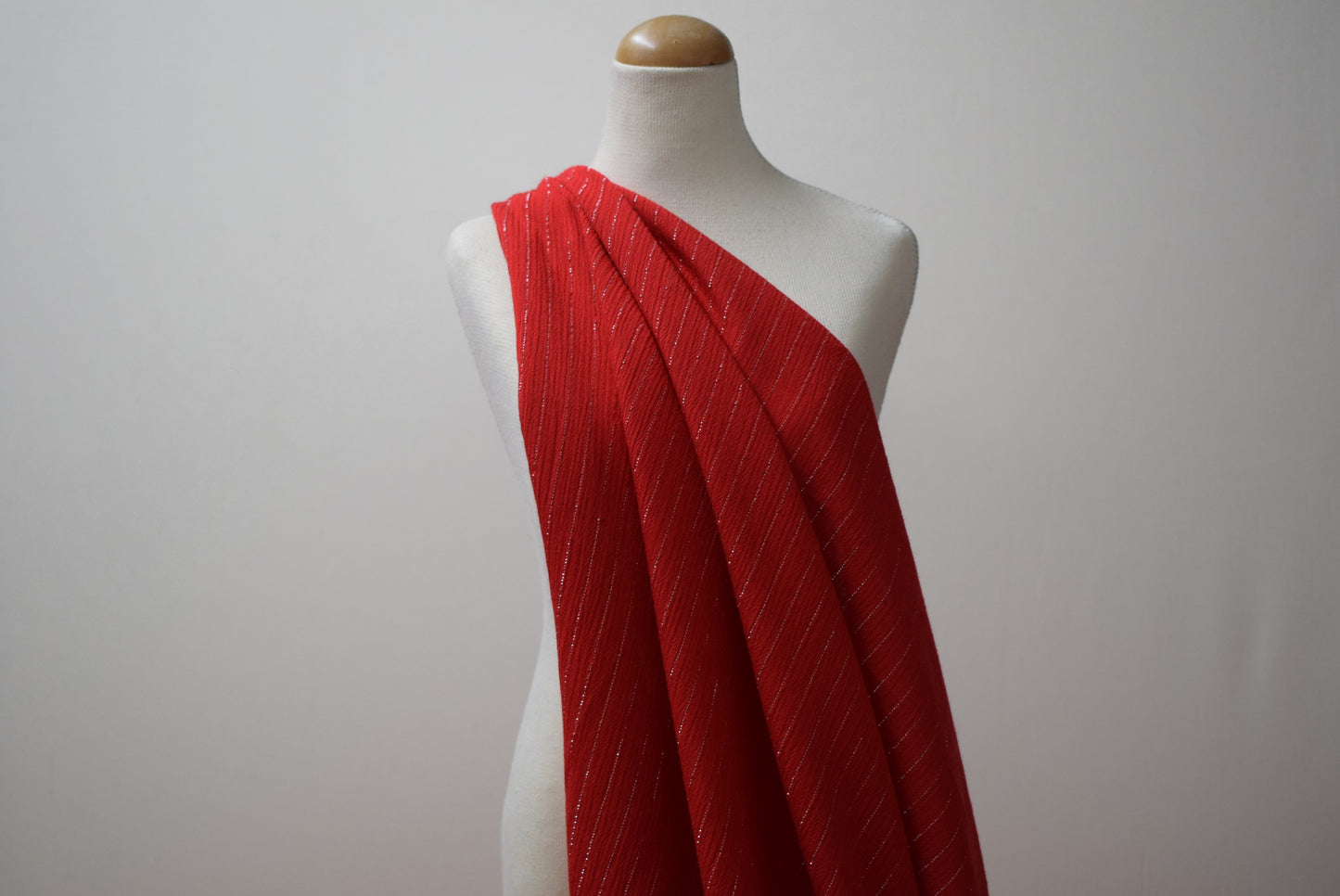 Lurex crinkle stripe - red
