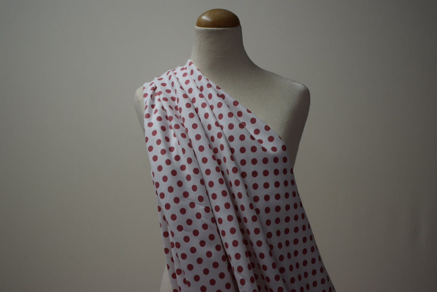 Dusky pink spot on white twill