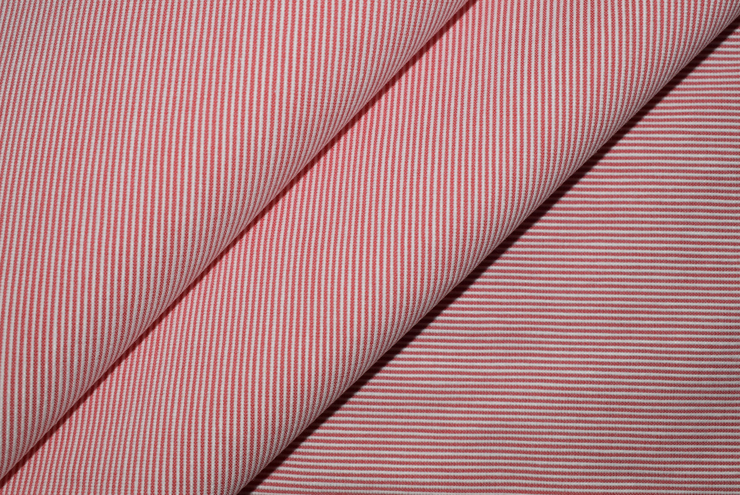 Mini red crosswise stripe with stretch